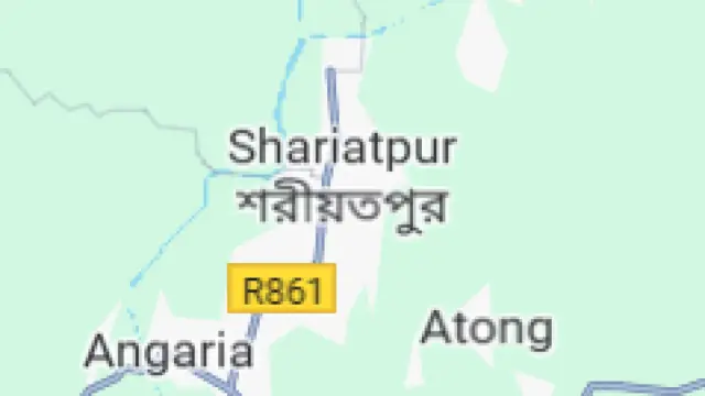 শরীয়তপুরে বোমার মহোৎসব