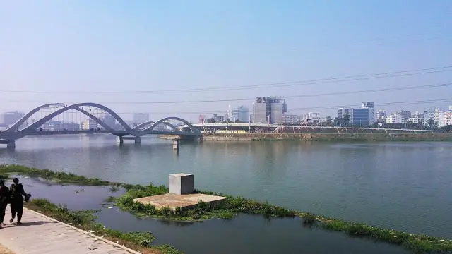 হাতিরঝিলে ম্যারাথনে দৌড়ালেন দেশি-বিদেশি ৮০০ প্রতিযোগী