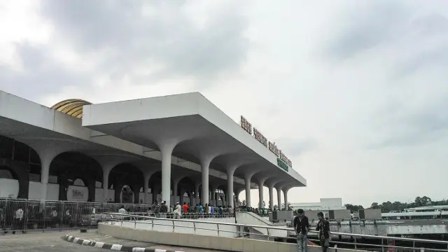 শাহজালালে আগুনের ঘটনা তদন্তে ৭ সদস্যের কমিটি গঠন