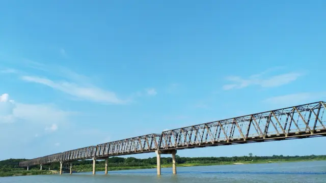 উপদেষ্টার সেতু উদ্বোধন অনুষ্ঠানের প্যান্ডেল ভাঙচুর