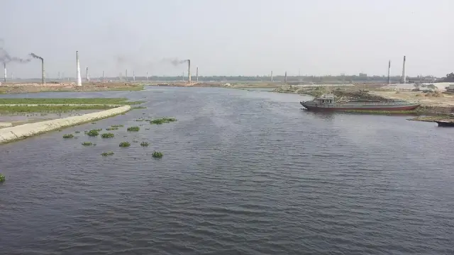 আইফোনের মাধ্যমে যেভাবে বিমানবাহিনীর সাবেক কর্মকর্তার পরিচয় শনাক্ত