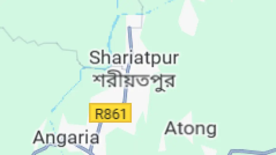 শরীয়তপুরে বোমার মহোৎসব