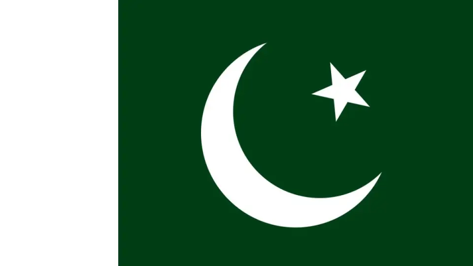 ভারতে পাল্টা হামলা চালিয়েছে পাকিস্তান