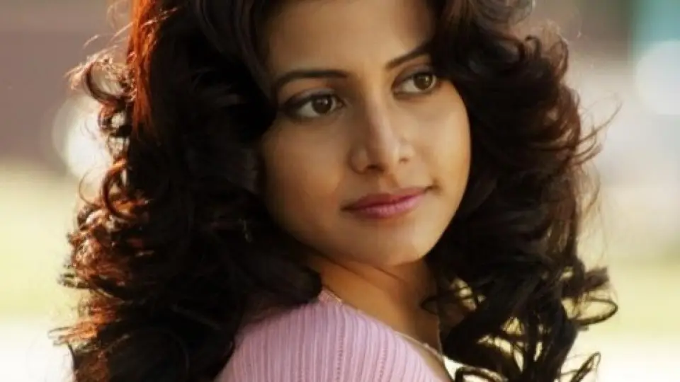 নিজের সিনেমা বেশিবার দেখি না: কোয়েল