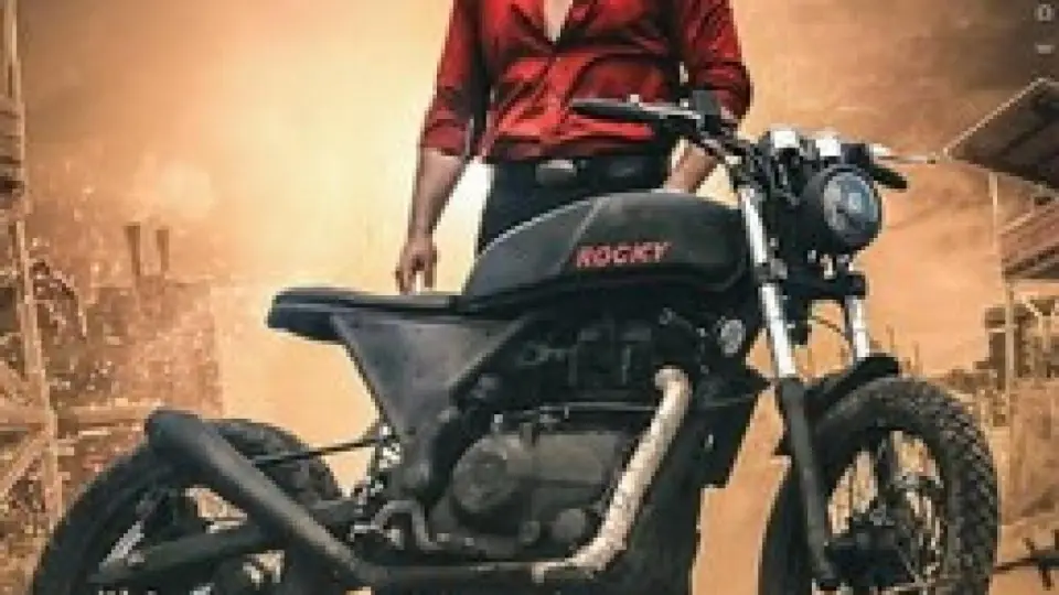 লিফট দুর্ঘটনায় ছেলেকে হারালেন কেজিএফের সহ-পরিচালক