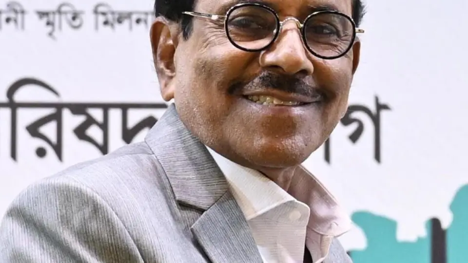 ‘স্বাধীনতা পুরস্কার’ দর্শকদের উৎসর্গ করলেন হানিফ সংকেত
