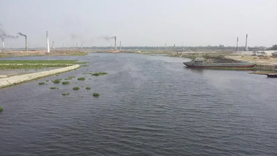 আইফোনের মাধ্যমে যেভাবে বিমানবাহিনীর সাবেক কর্মকর্তার পরিচয় শনাক্ত